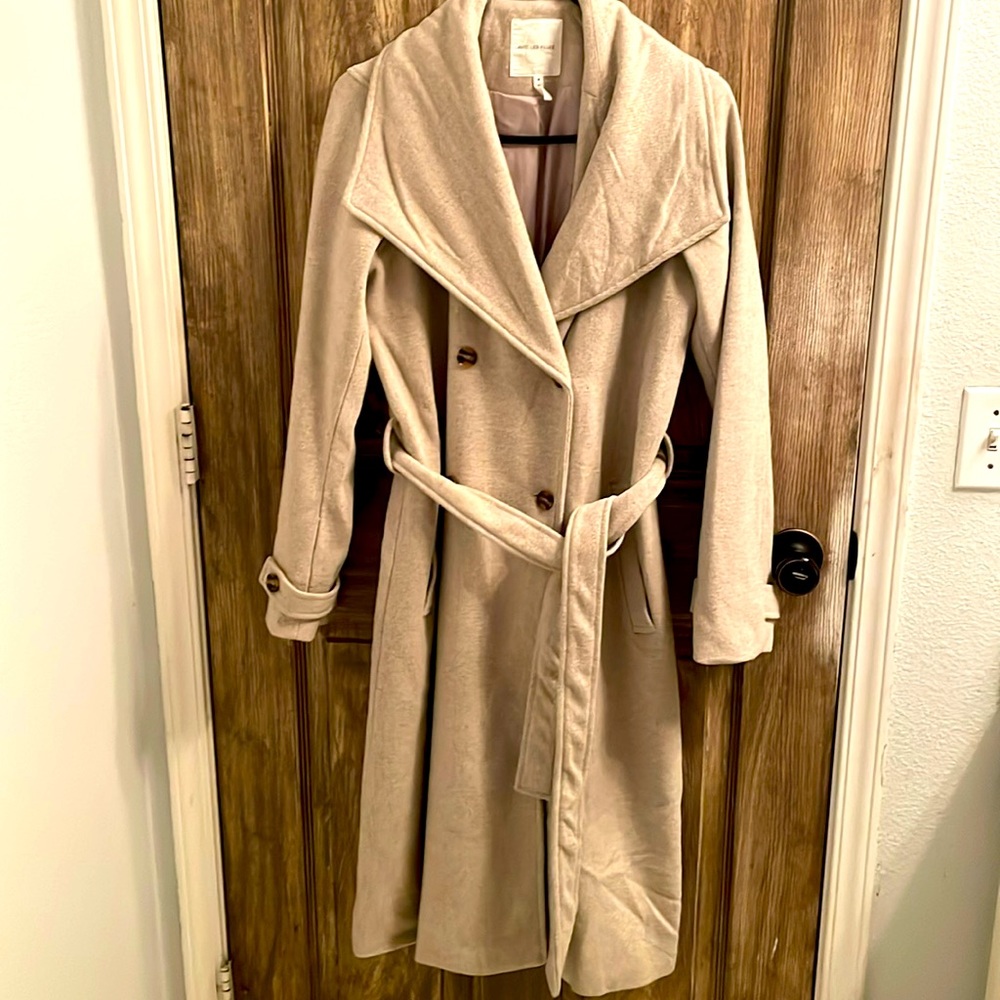 NWOT Avec les filles belted coat